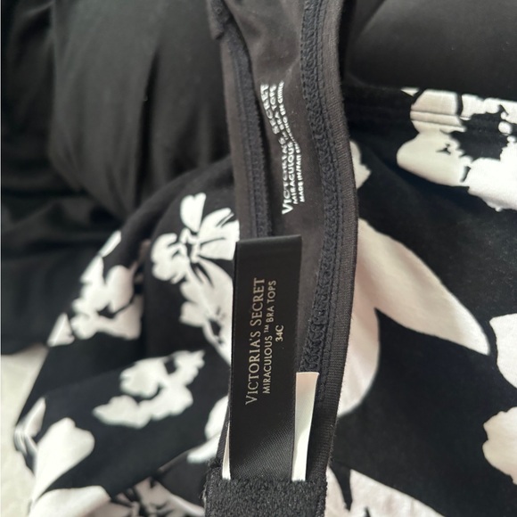 Victoria’s Secret bombshell full length dress - Picture 4 of 4